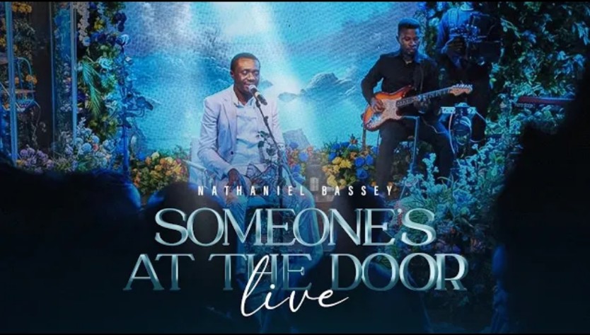 Nathaniel Bassey - Someone's At The Door Mp3 Download